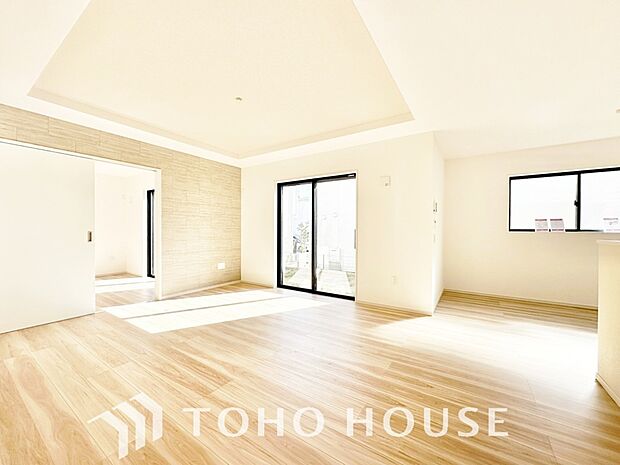 造りこんだ空間演出の妙が生み出す光と質のハーモニーはこの住宅のクオリティの良さを実感させてくれます。