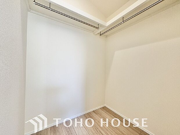 たっぷりと荷物を入るよう広々としたウォークインクローゼットを完備、使い勝手の良さを追求しております。