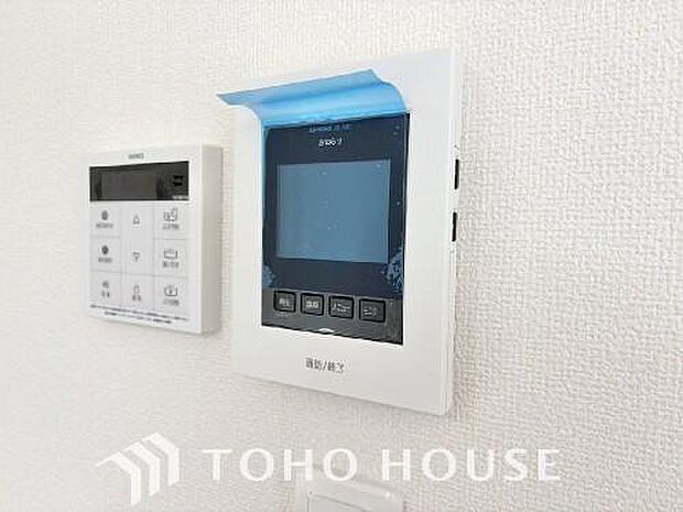 「見える安心」を実現するために、誰が訪れてもすぐにわかるようモニター付きインターホンを設置しました。