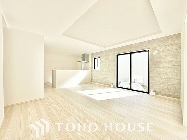 家は、ただ生活する場ではなく、笑顔の毎日、安らぎの日々のために、暮らしを愉しく、快適にする場所。