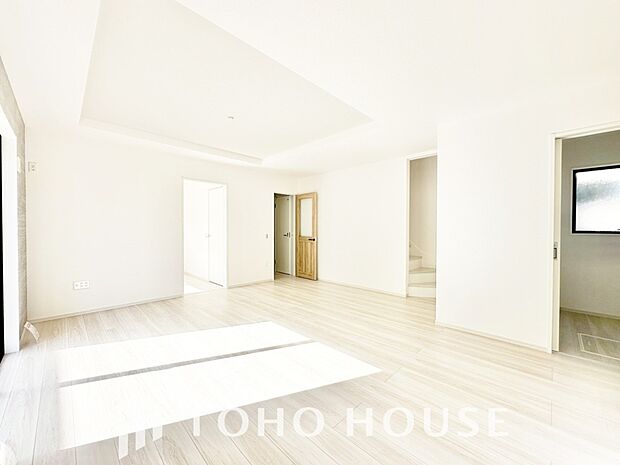 作り手の「気持ちの良いリビングでお過ごししていただきたい」という思いを感じさせます。