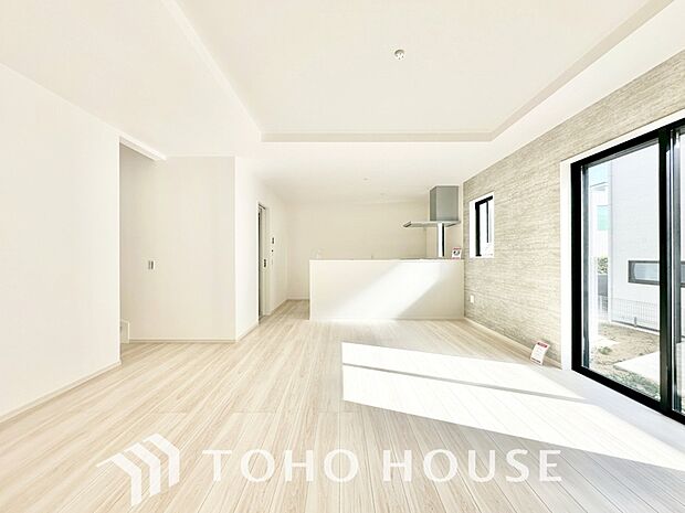 造りこんだ空間演出の妙が生み出す光と質のハーモニーはこの住宅のクオリティの良さを実感させてくれます。