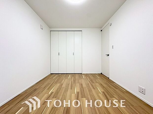 生活感を感じない空間では落ち着く事はできません。絶妙な雰囲気、配色、素材感を意識してコーディネート。