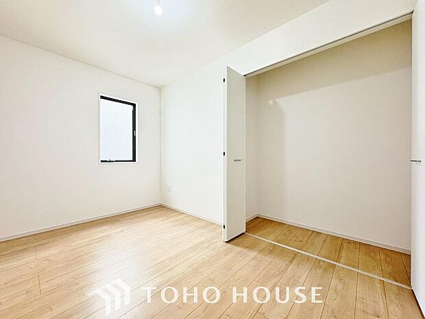 心と体をゆったりと安らげる主寝室。寝室のゆとりが大きい分だけ、暮らしの安らぎは深まります。