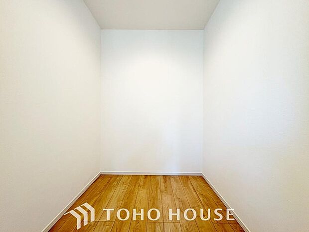 たっぷりと荷物が入るよう、ウォークインクローゼットを完備いたしました。