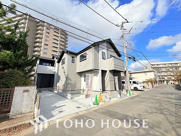 マンションとは違う敷地内駐車。ご主人様のお車のお手入れにも気合が入りますね。