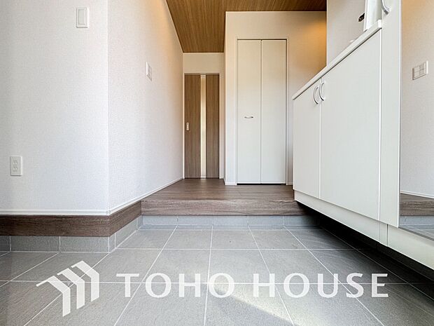 清潔感が溢れ、訪れる者すべてを「安らぎ」と「充実」で包み込みます。