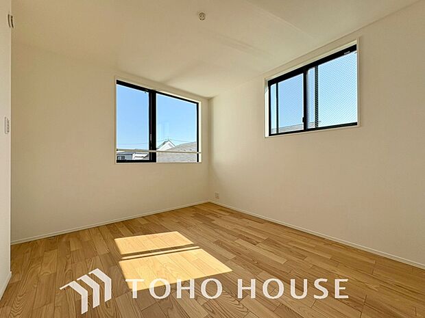 暖色系の照明は、心理的にも落ち着きを得られやすいそうです。