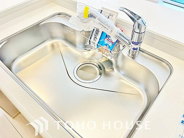 クリアな水が毎日使え、見た目にもスマートな浄水器一体型。お米を炊いたりする際には浄水機能をつかうこともできて、人気の商品です。