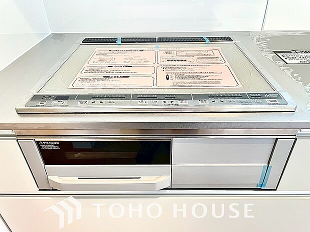 IHクッキングヒーターはフラットトップで汚れもサッとふくだけで簡単にお手入れをすることができます。