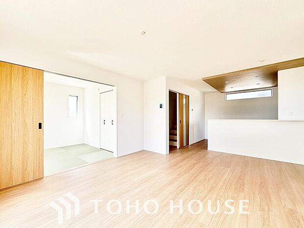 作り手の「気持ちの良いリビングでお過ごししていただきたい」という思いを感じさせます。