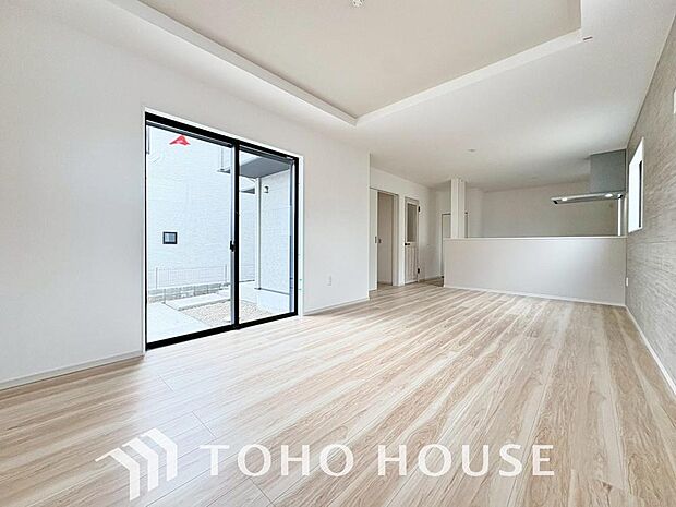 家は、ただ生活する場ではなく、笑顔の毎日、安らぎの日々のために、暮らしを愉しく、快適にする場所。