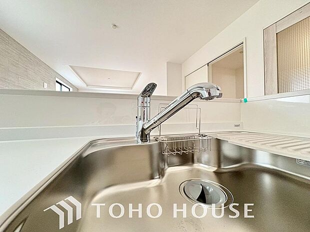 クリアな水が毎日使え、見た目にもスマートな浄水器一体型。お米を炊いたりする際には浄水機能をつかうこともできて、人気の商品です。