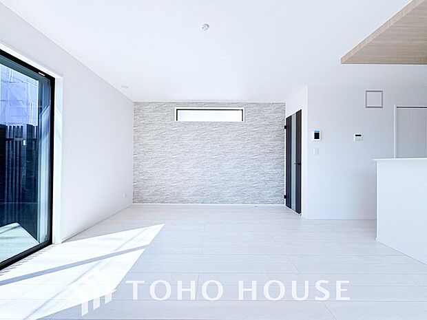 造りこんだ空間演出の妙が生み出す光と質のハーモニーはこの住宅のクオリティの良さを実感させてくれます。