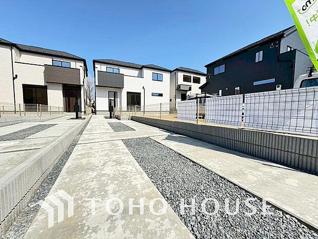 家のすぐ前に駐車場があるので、車の出入庫に時間がとられることもありません。