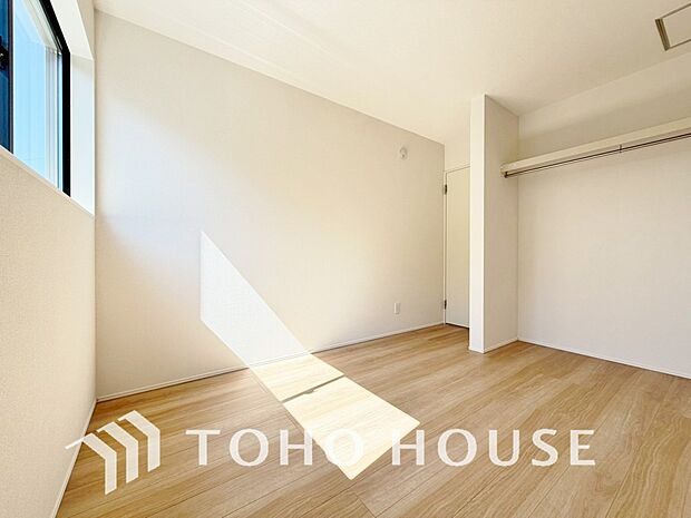 心と体をゆったりと安らげる主寝室。寝室のゆとりが大きい分だけ、暮らしの安らぎは深まります。