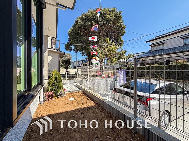 四季折々の変化を楽しめる心地よい場所。時間の経過と共に味わいが出る素敵な空間へ。