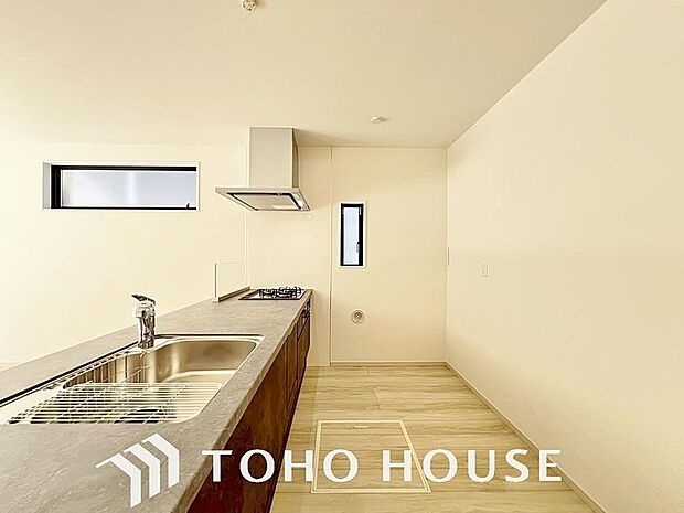 お料理の上手な方が、独壇場でお料理の腕を披露するスタイルに向いているキッチンです。