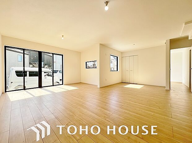 家は、ただ生活する場ではなく、笑顔の毎日、安らぎの日々のために、暮らしを愉しく、快適にする場所。