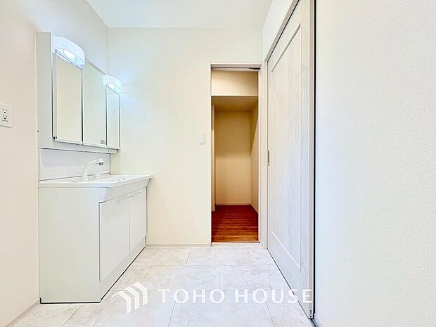 平日の朝であっても、落ち着きとくつろぎを感じられる。時間に余裕とゆとりを持たせます。