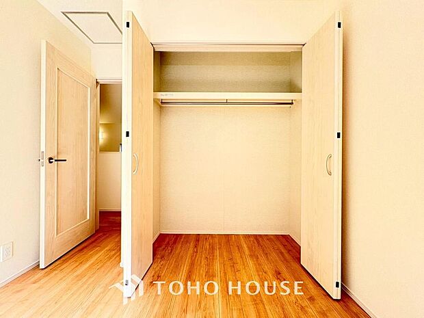 少しでも空いているスペースを収納にすることで、無駄のない空間を演出しております。