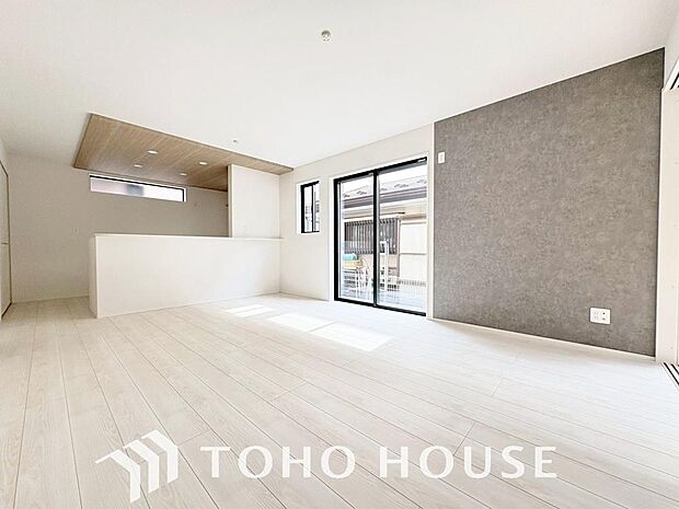 家は、ただ生活する場ではなく、笑顔の毎日、安らぎの日々のために、暮らしを愉しく、快適にする場所。