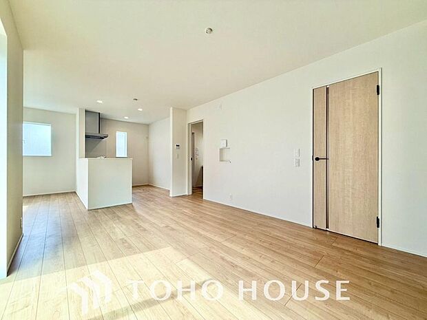 作り手の「気持ちの良いリビングでお過ごししていただきたい」という思いを感じさせます。