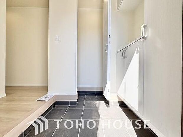 安らぎに満ちた生活空間を予感させる生活イメージが湧き出てきそうな物件です。