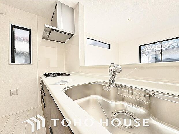 浄水と原水をボタン一つで切り替えられる浄水器一体型水洗。近年主流になりつつある人気の設備です。