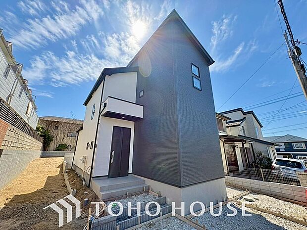 毎日の何気ない「いってきます」「ただいま」に幸せを感じられる、そんな住まいのもっと先へ・・