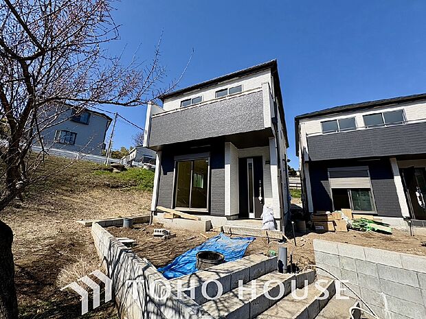 忙しく過ぎゆく日常を置き去るほど、ゆったりした時間が流れる住環境です。