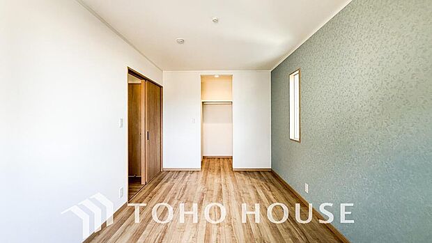 一日の疲れを癒やしてくれる主寝室。時を忘れて過ごす場所として過ごせるお部屋。