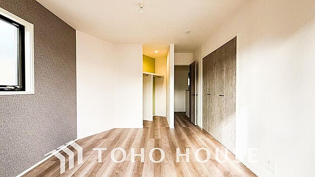 暖色系の照明は、心理的にも落ち着きを得られやすいそうです。