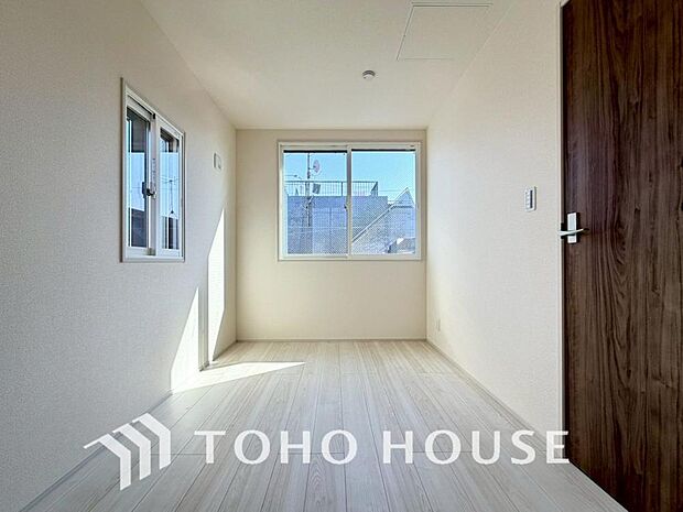 暖色系の照明は、心理的にも落ち着きを得られやすいそうです。