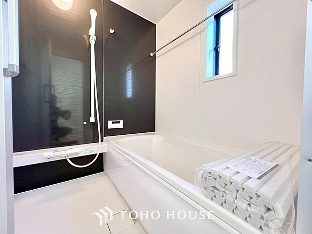 疲れを癒す、快適で清潔な空間で心も体もオフになるリラックスタイムをお楽しみください。