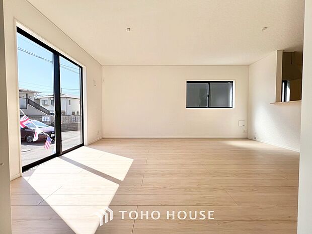 造りこんだ空間演出の妙が生み出す光と質のハーモニーはこの住宅のクオリティの良さを実感させてくれます。