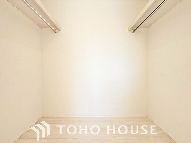 お子様のおもちゃやゴルフバック等、大きなお荷物をお持ちの方や、お荷物が多い方でも安心のスペースです。