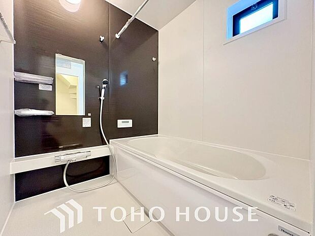 心地よいバスタイムを演出する浴室はゆとりあるサイズを採用。