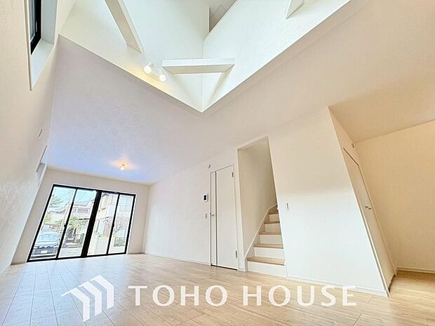 空気感という居心地の良いBGMは、暮らしのステージを彩り、心からのやすらぎと満足感を与えてくれます。