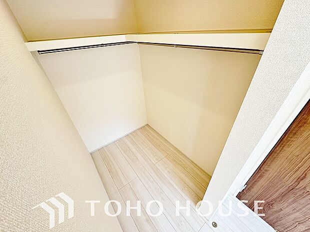 たっぷりと荷物が入るよう、ウォークインクローゼットを完備いたしました。