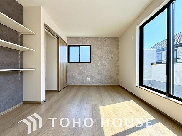 生活感を感じない空間では落ち着く事はできません。絶妙な雰囲気、配色、素材感を意識してコーディネート。