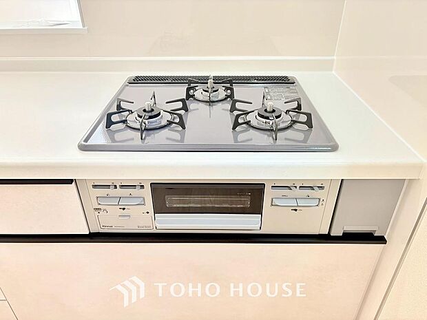 毎日料理をする、料理が好き、家族が多くて量を作る必要がある、等の方々にとっては必須の3口コンロ。