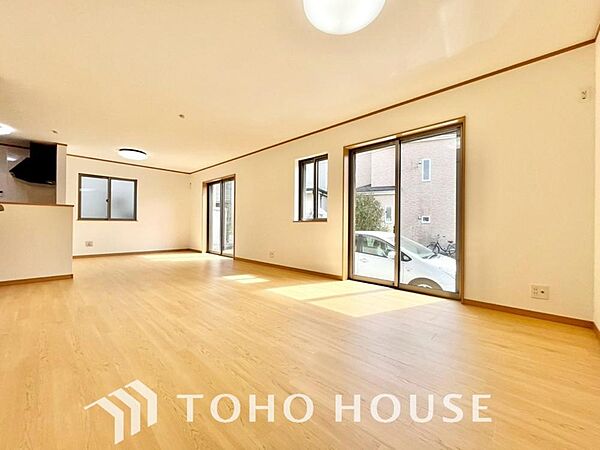 造りこんだ空間演出の妙が生み出す光と質のハーモニーはこの住宅のクオリティの良さを実感させてくれます。