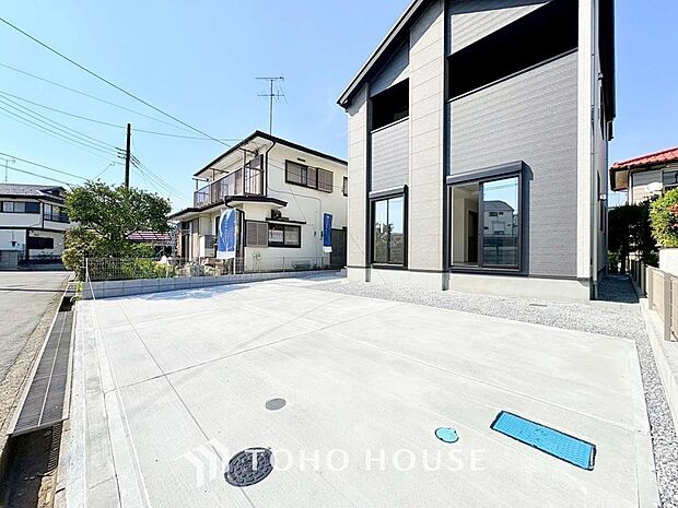 自転車やバイクなど、ゆとりのある敷地で置き場所に困ることはないでしょう。