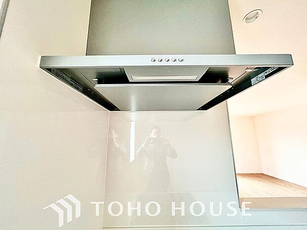 そのスタイリッシュな見た目からインテリアの一部としてもデザイン性が重視されてます。掃除のし易さも◎。