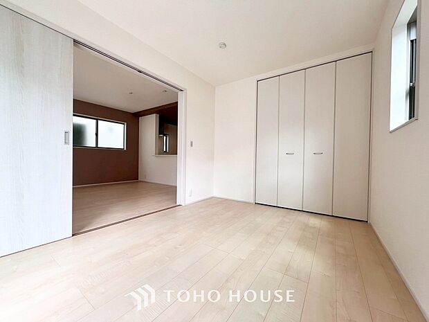 暖色系の照明は、心理的にも落ち着きを得られやすいそうです。