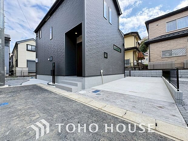 自転車やバイクなど、ゆとりのある敷地で置き場所に困ることはないでしょう。