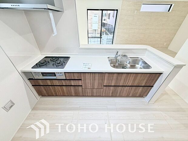 お料理の上手な方が独壇場でお料理の腕を披露するスタイルに向いているキッチンです。