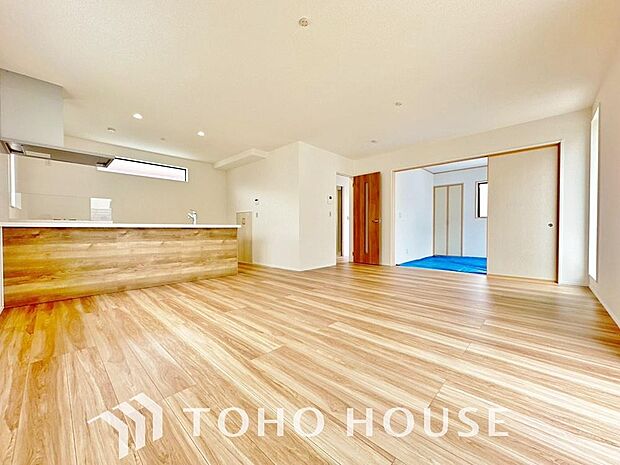 作り手の「気持ちの良いリビングでお過ごししていただきたい」という思いを感じさせます。