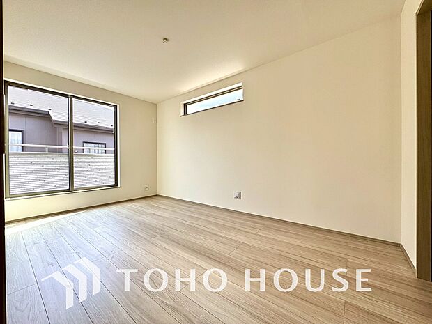 心と体をゆったりと安らげる主寝室。寝室のゆとりが大きい分だけ、暮らしの安らぎは深まります。